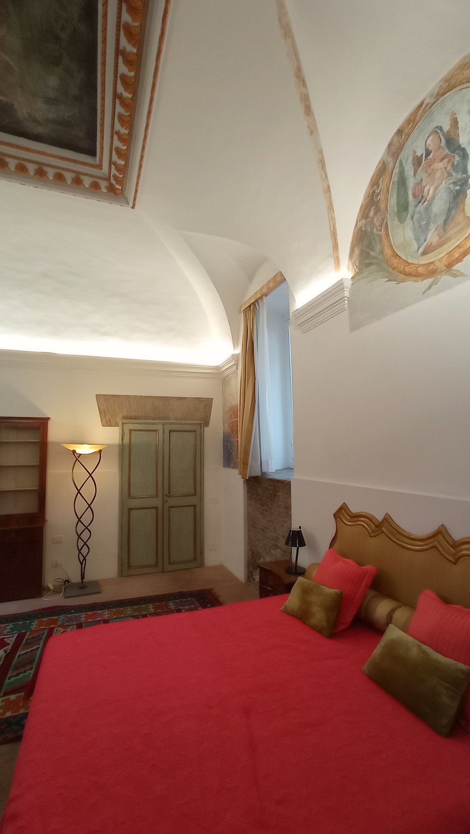 Fresco Suite, Rome